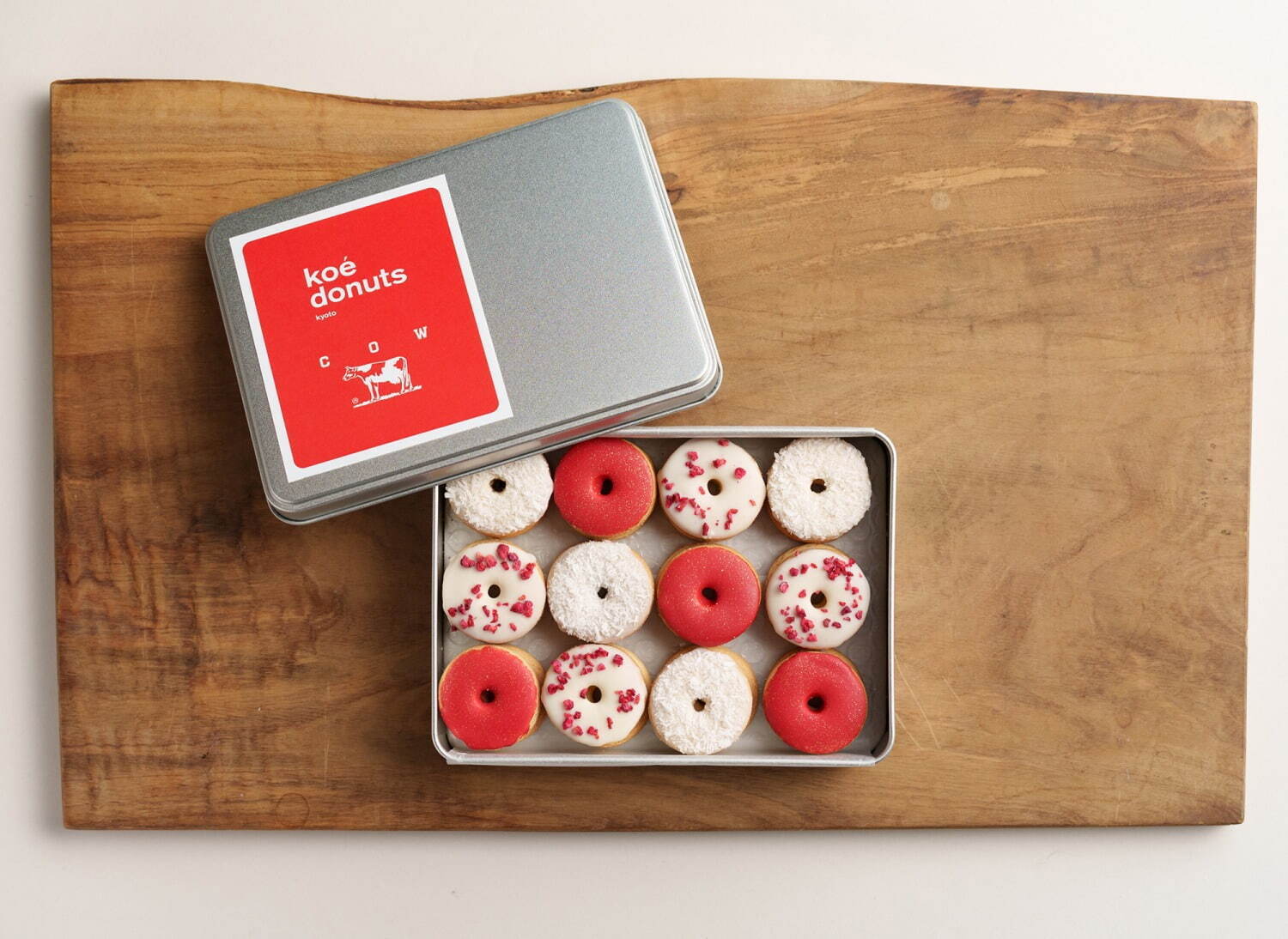 コエ ドーナツ(koe donuts) 赤箱｜写真2