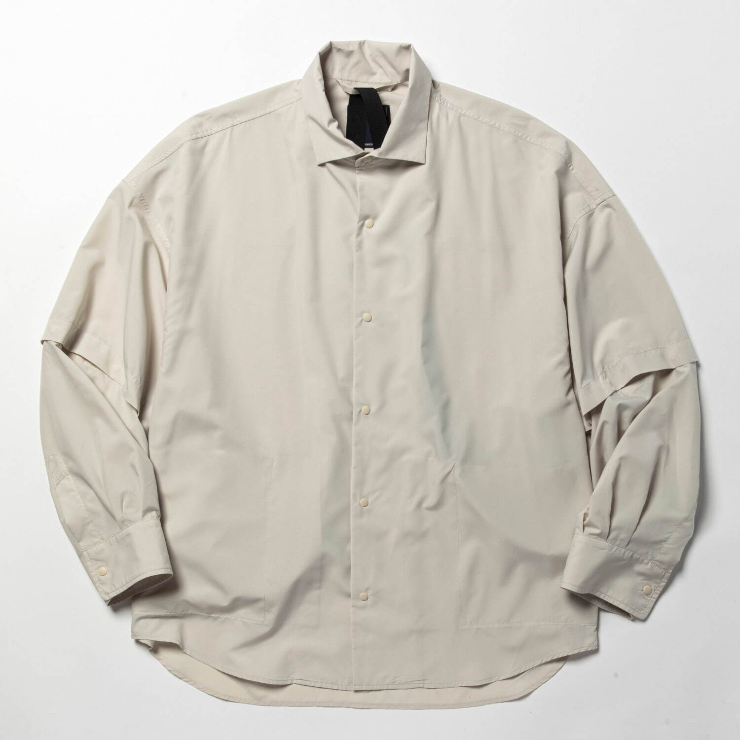 ミーンズワイル新作2WAYシャツ、取り外し可能な袖パーツ＆撥水透湿の機能性素材で｜写真13