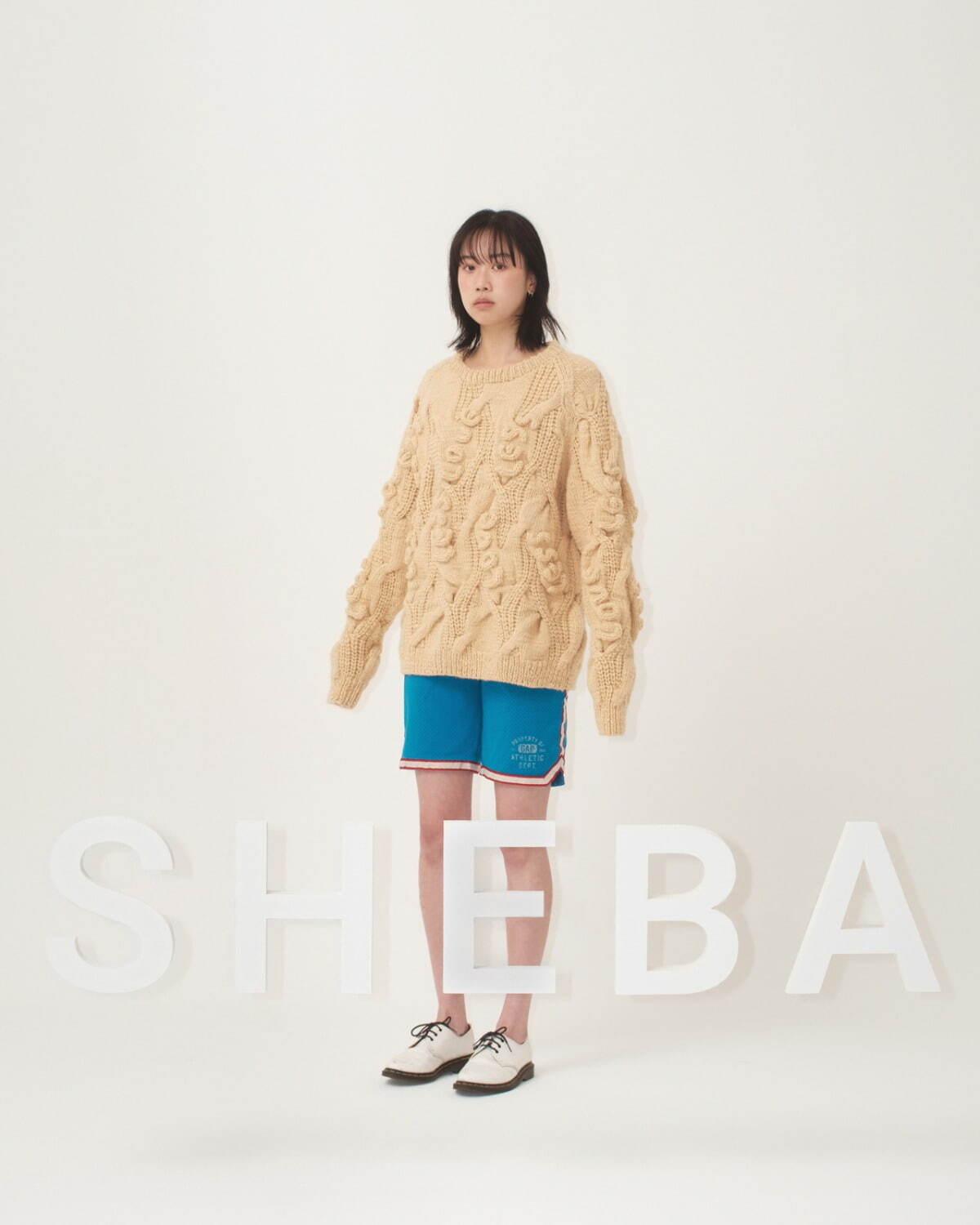 シーバ(Sheba) 2023-24年秋冬ウィメンズ&メンズコレクション  - 写真1