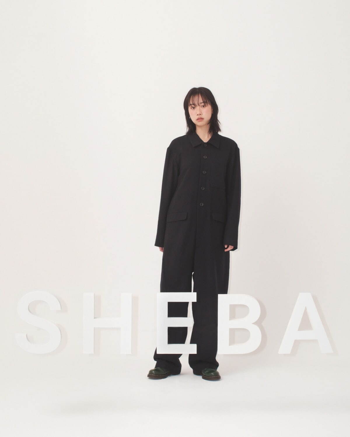 シーバ(Sheba) 2023-24年秋冬ウィメンズ&メンズコレクション  - 写真4