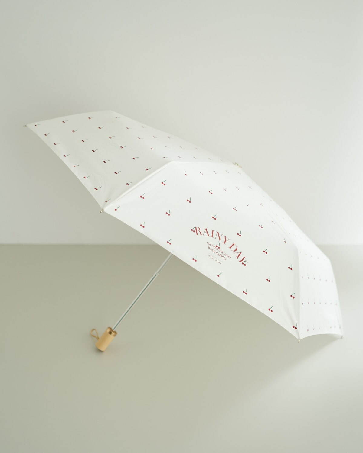 スナイデルやジェラート ピケの折り畳み傘、水彩小花柄やストロベリー柄の晴雨兼用傘｜写真10