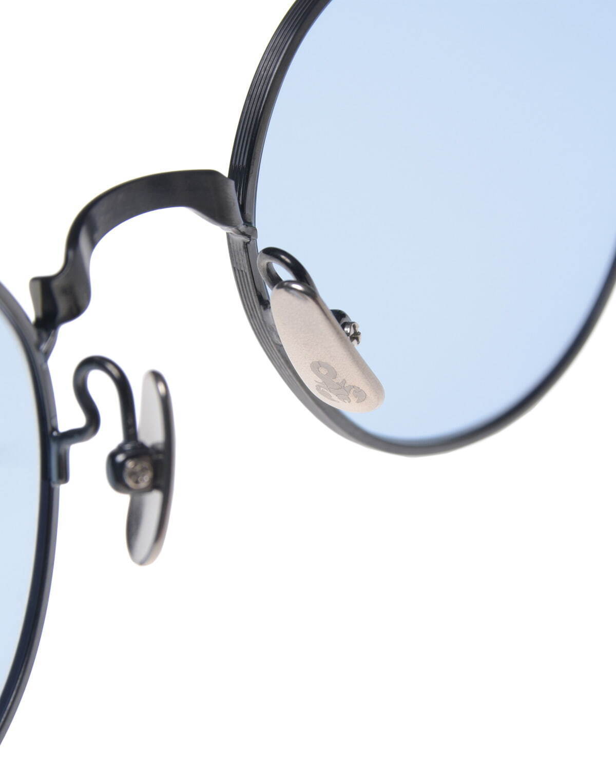 ソフネット×金子眼鏡のコラボアイウェア、チタン×セルの異素材コンビフレームで｜写真8