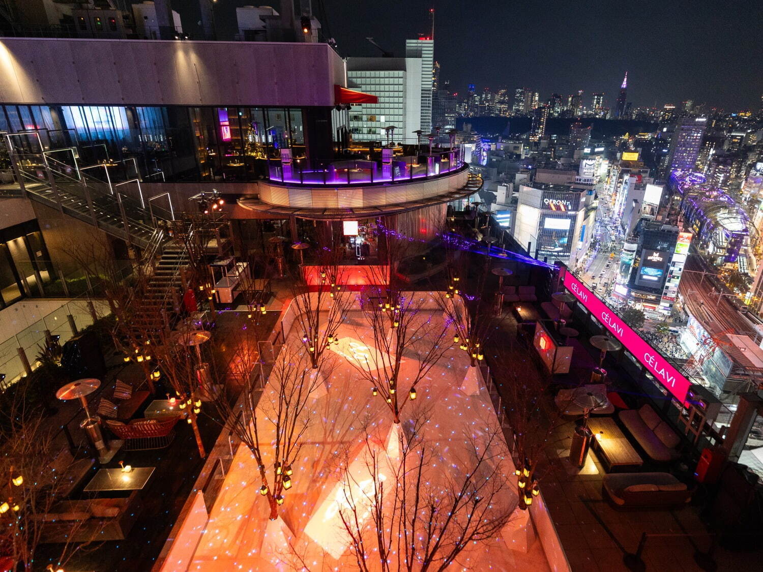 渋谷のパノラマを一望するスケートリンク、 イルミネーション＆DJによる音楽を「CÉ LA VI」で｜写真1