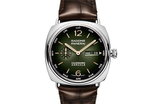 パネライの腕時計「ラジオミール」新色“グリーングラデ”文字盤、年次カレンダー搭載モデル