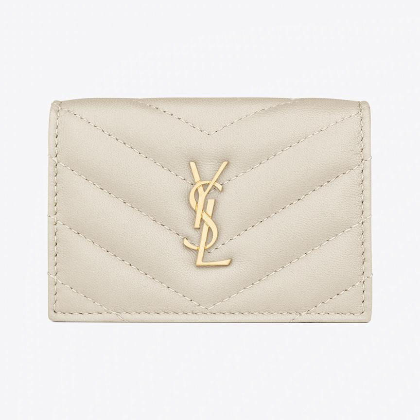 サンローランのウィメンズ＆メンズ財布、柔らかなラムスキンのミニ財布や“YSL”ロゴ入りカードケース｜写真6