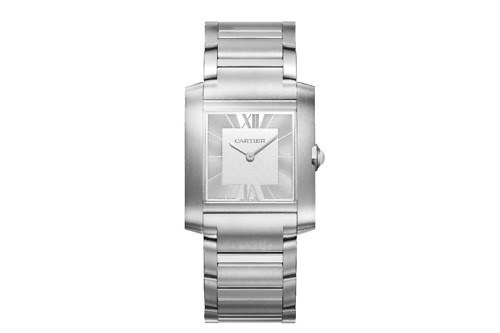 カルティエの腕時計「タンク フランセーズ」ケース＆メタル一体型、やわらかなシルバーの輝きで