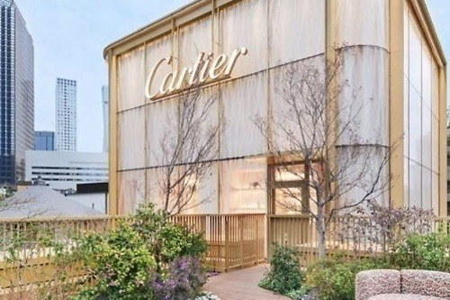 カルティエの新ブティックが麻布台ヒルズに - 庭園から着想を得た店内空間、2階には完全予約制サロン