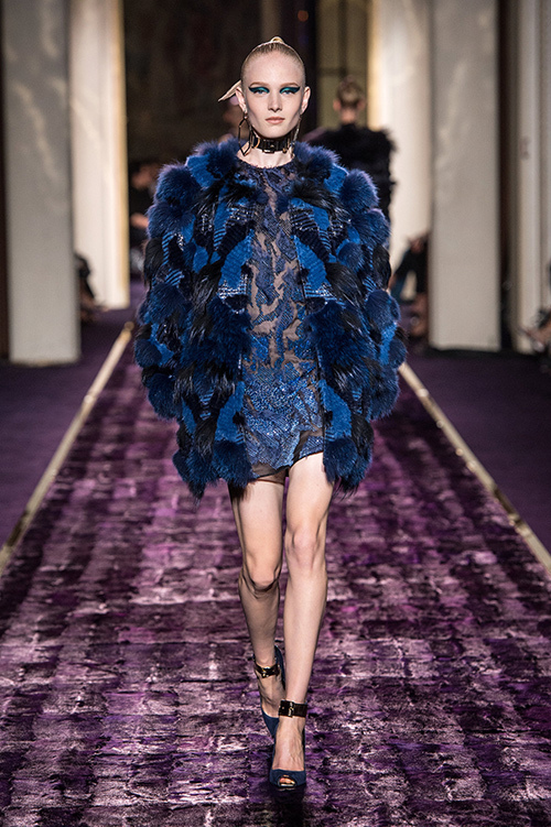 アトリエ ヴェルサーチェ オートクチュール(Atelier Versace Haute Couture) 2014-15年秋冬ウィメンズコレクション  - 写真12