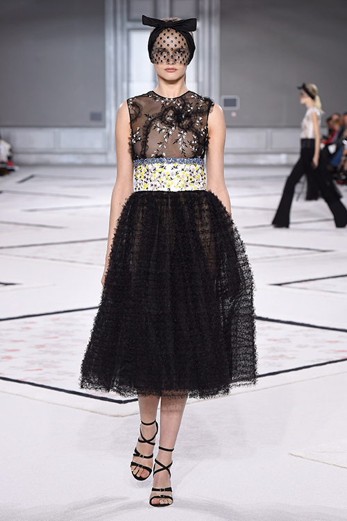 ジャンバティスタ ヴァリ オートクチュール(GiAMBATTiSTA VALLi Haute Couture) 2015年春夏ウィメンズコレクション  - 写真2