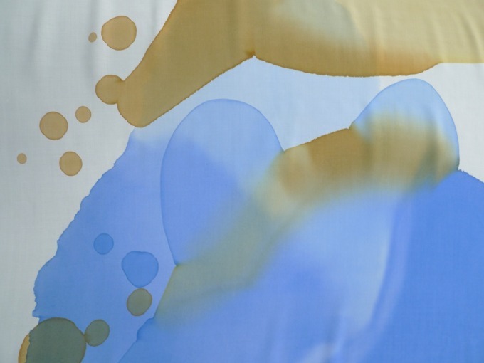 ちひろ美術館×スポークン ワーズ プロジェクトのコラボ展、いわさきちひろの水彩画が布地や服に｜写真6