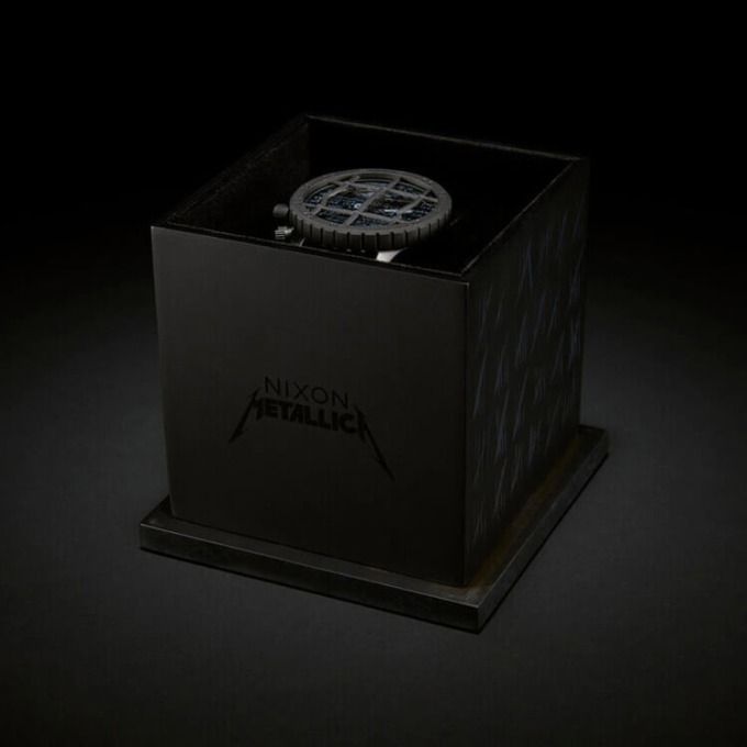 ニクソン×メタリカのコラボ腕時計 - “メタル・マスター”などジャケットをイメージしたデザイン｜写真23