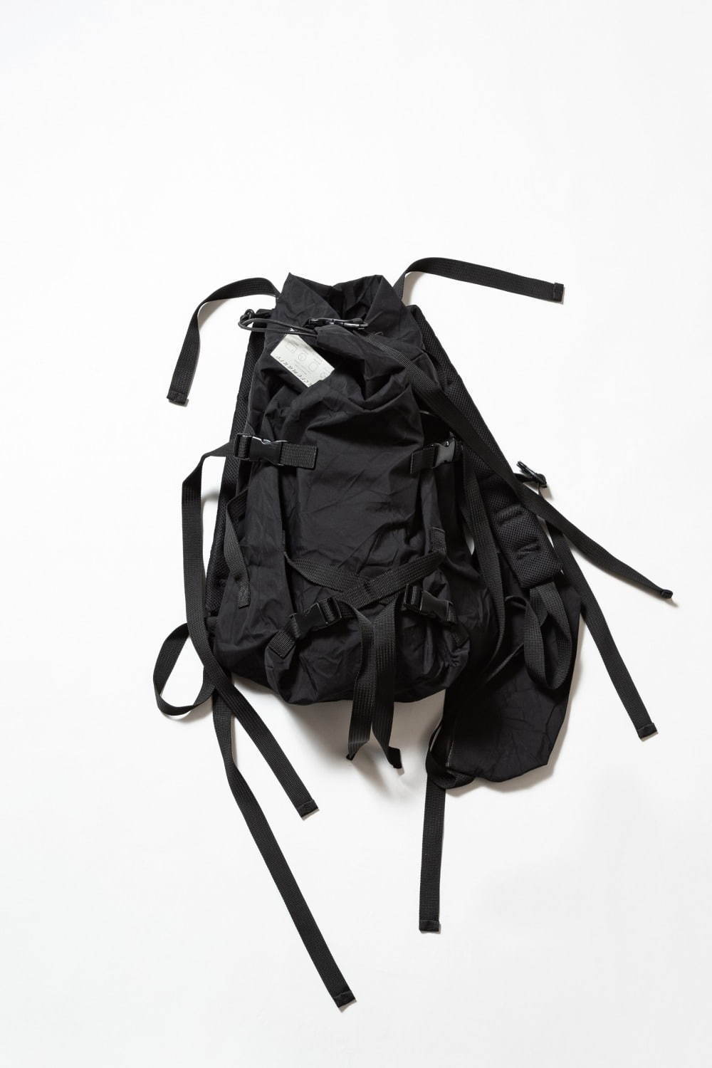 ザ ヴィリディアン、変形自由な軽量バッグパック＆メッセンジャーバッグ - マクロマウロとコラボ｜写真1