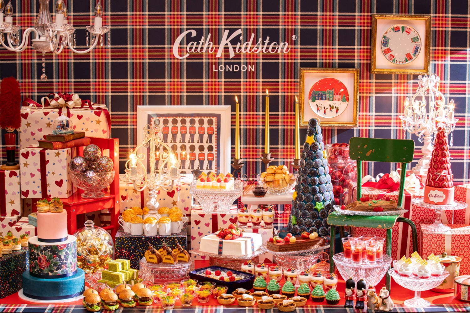 キャス キッドソンのクリスマススイーツビュッフェがコンラッド東京にて - イギリス風ケーキなど｜写真1