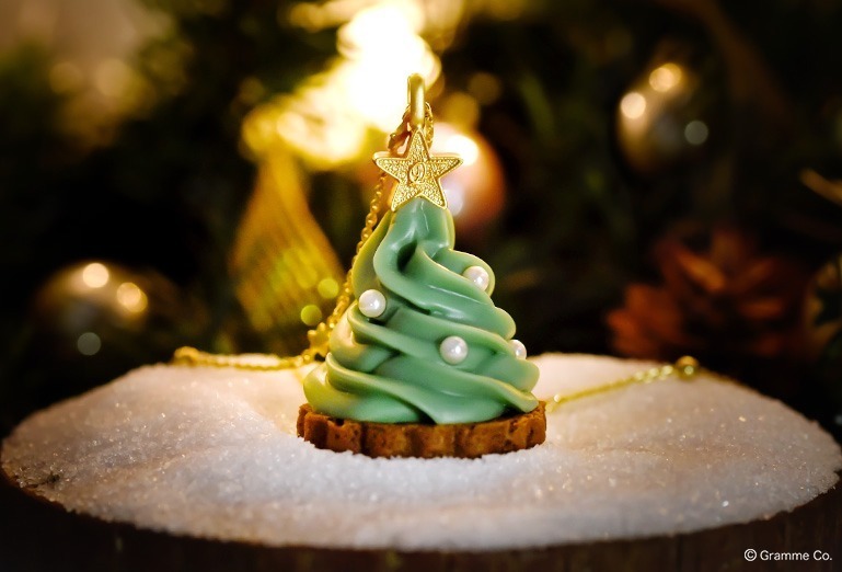 Q-pot.新作“クリスマスツリーカップケーキ”ネックレス、“ストロベリーサンタクロース”も｜写真2