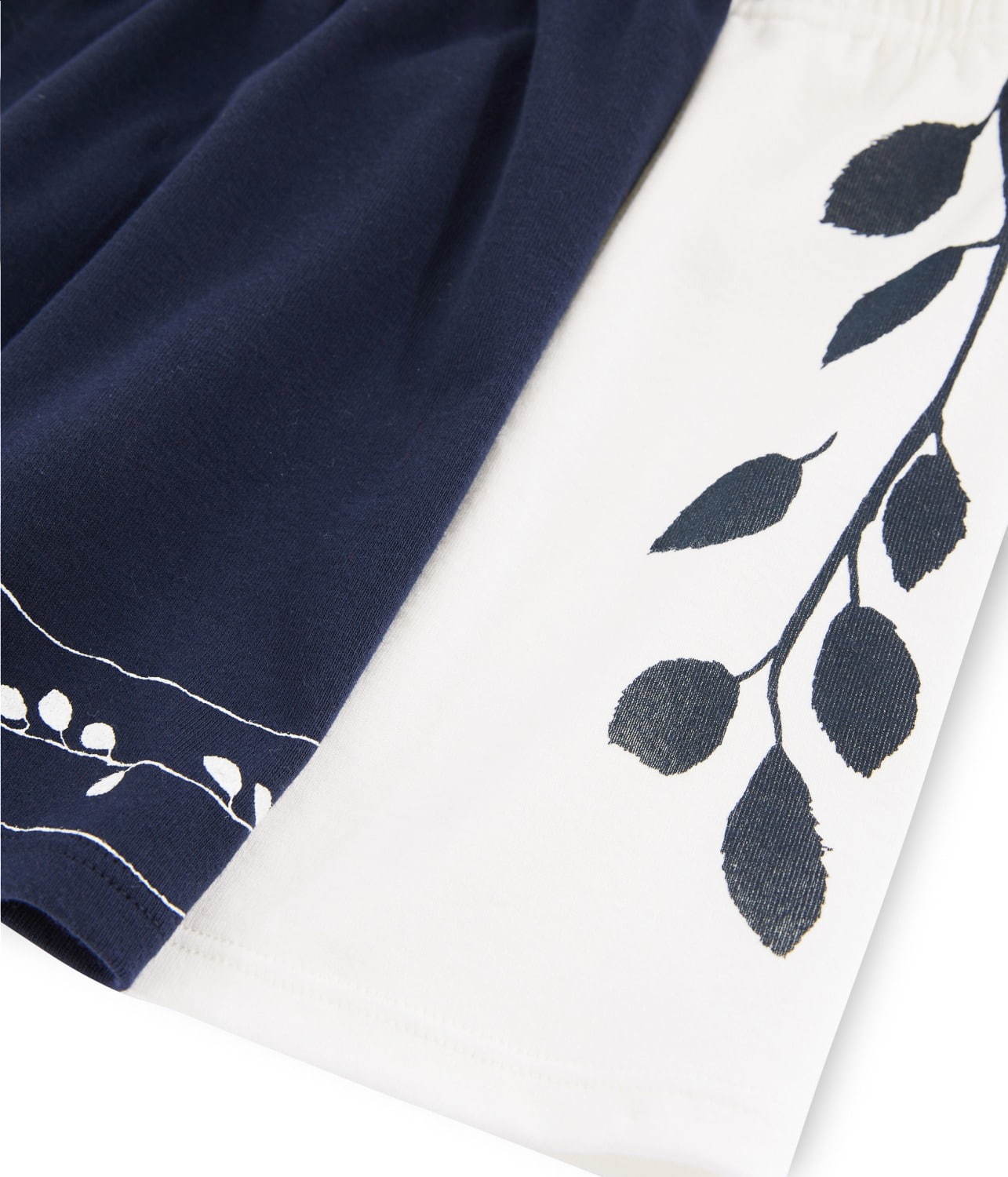 プチバトー“日本の切手”ポケット付きTシャツ＆枝モチーフワンピ、気鋭デザイナーとコラボ｜写真18