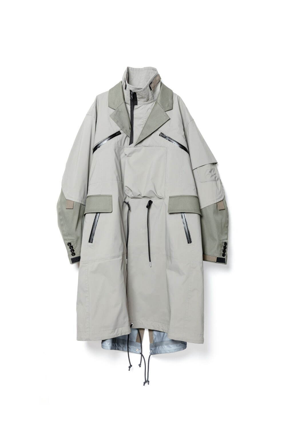 sacai×アクロニウム - 3レイヤーの撥水ロングコートやジャケット、サイドプリーツのドレスも｜写真1