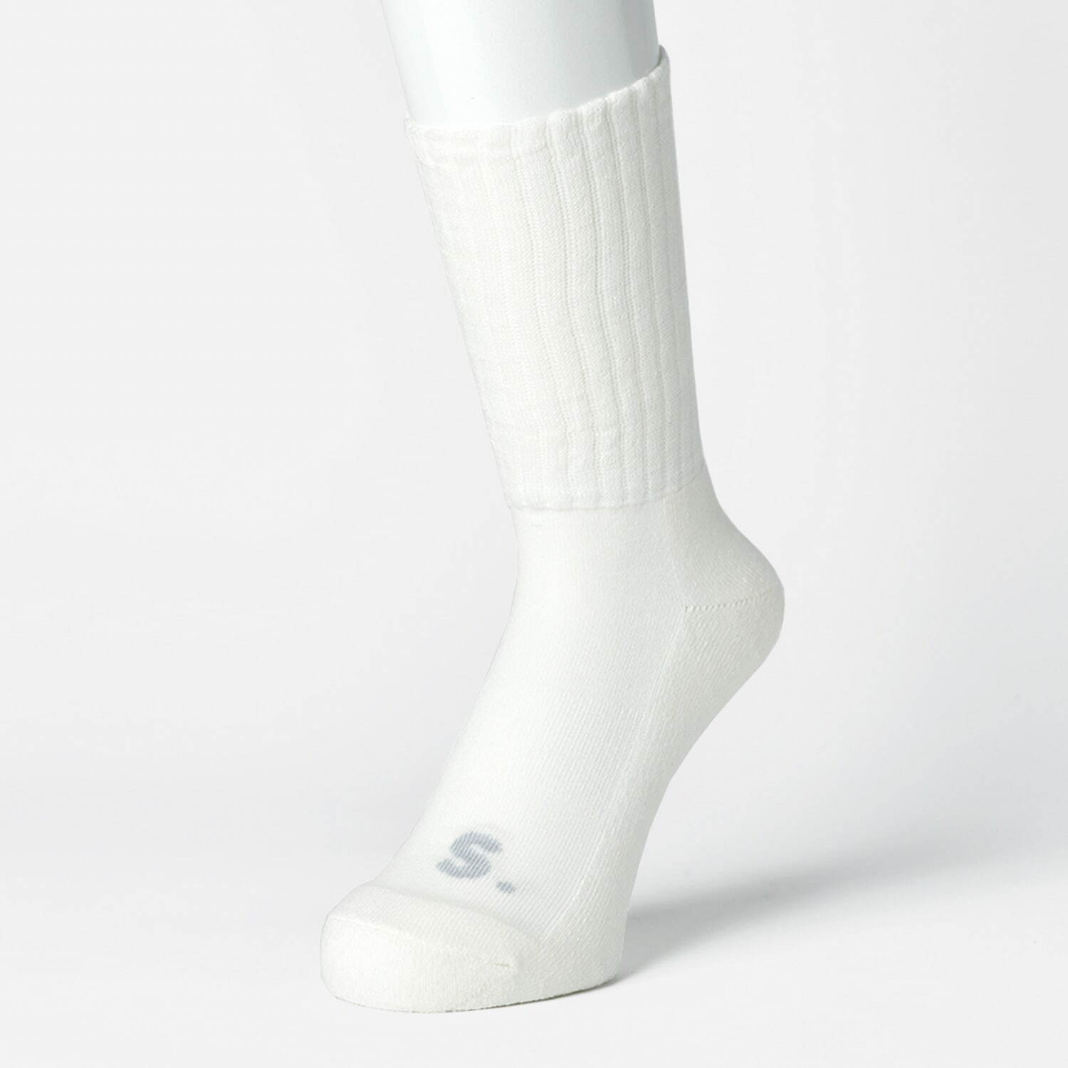 ソフネット×シックストックスのコラボ靴下、“S.”ロゴ入りブラック＆ホワイトの2色｜写真6