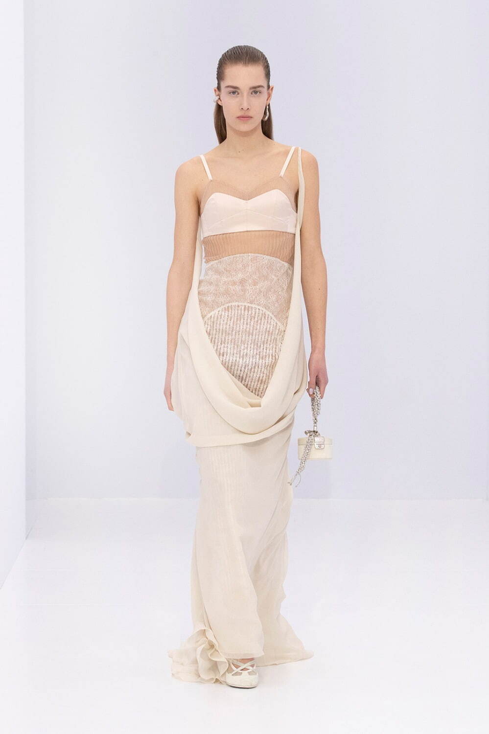 フェンディ オートクチュール(FENDI Haute Couture) 2023年春夏ウィメンズコレクション  - 写真22