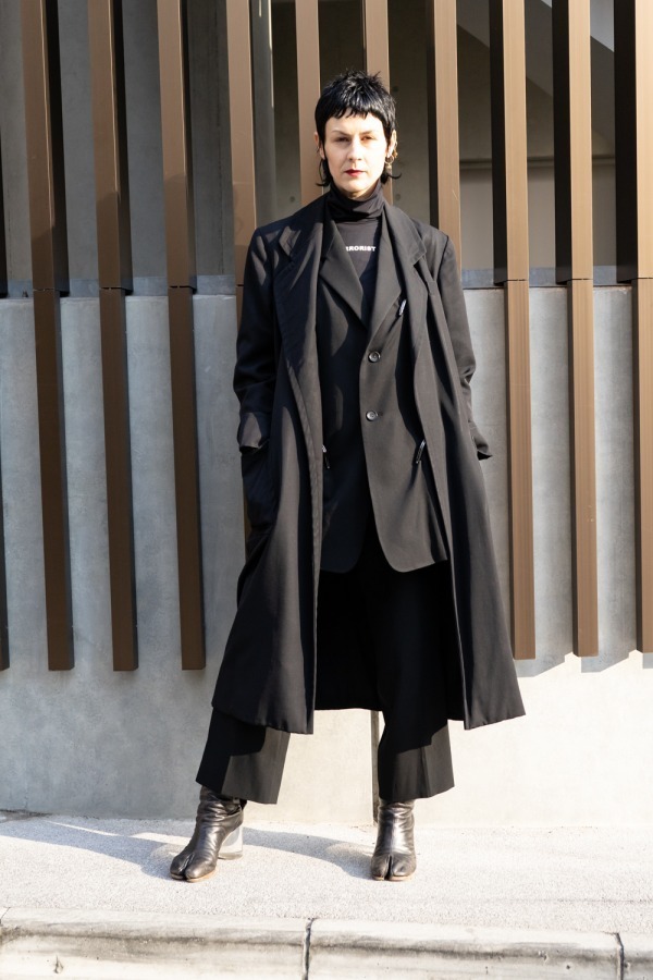 デミ デムさん - カルバン・クライン(Calvin Klein)、ヨウジヤマモト(Yohji Yamamoto)｜渋谷ストリートスナップ1