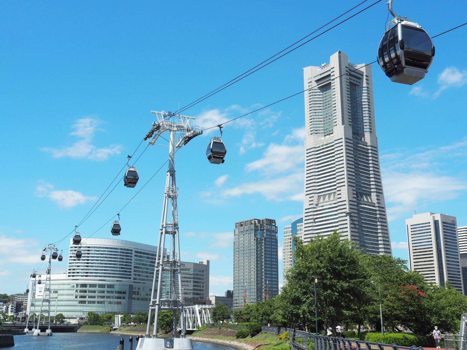 ヨコハマエアキャビン 運河パーク駅 - 写真1