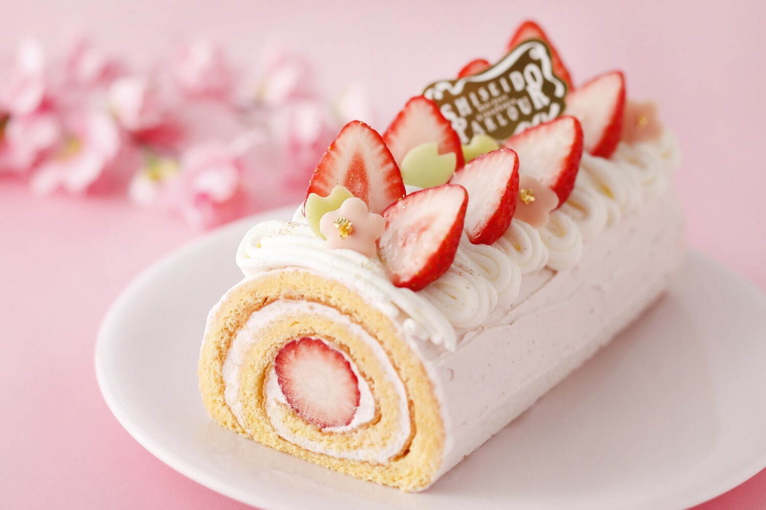 苺のロールケーキ 〜ひな祭りバージョン〜 2,600円