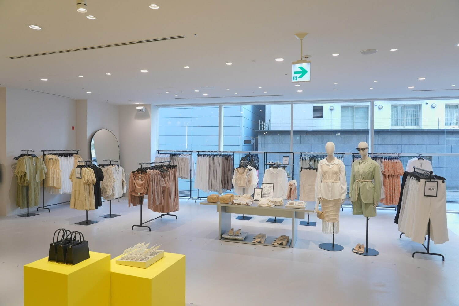 H&M新店が銀座・並木通りに - インテリアブランド「H&M ホーム」展開、日本初コーヒーショップも｜写真9