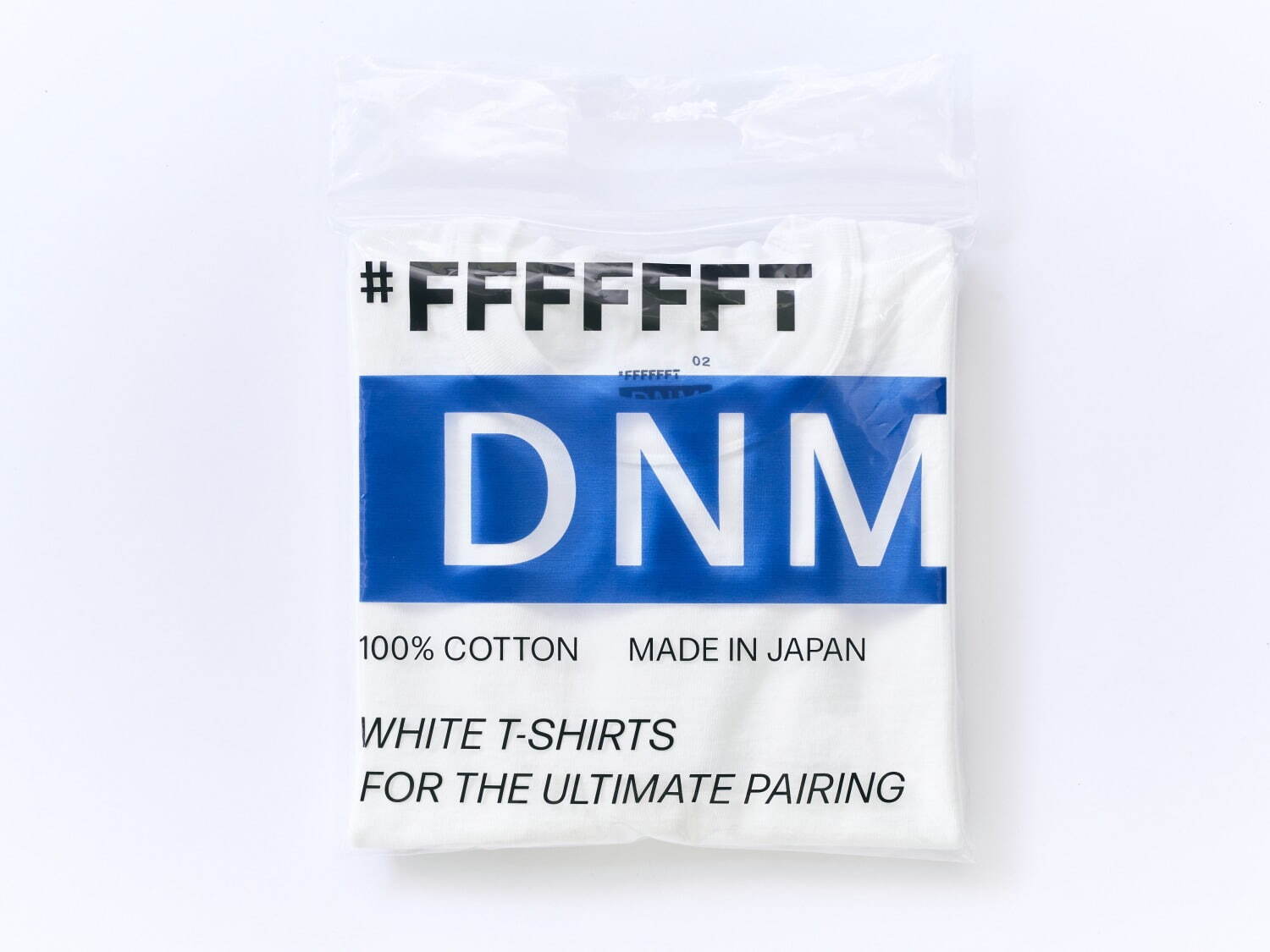 白Tシャツ専門店「#FFFFFFT」初のオリジナル、デニムに合わせる究極の“白T”｜写真9