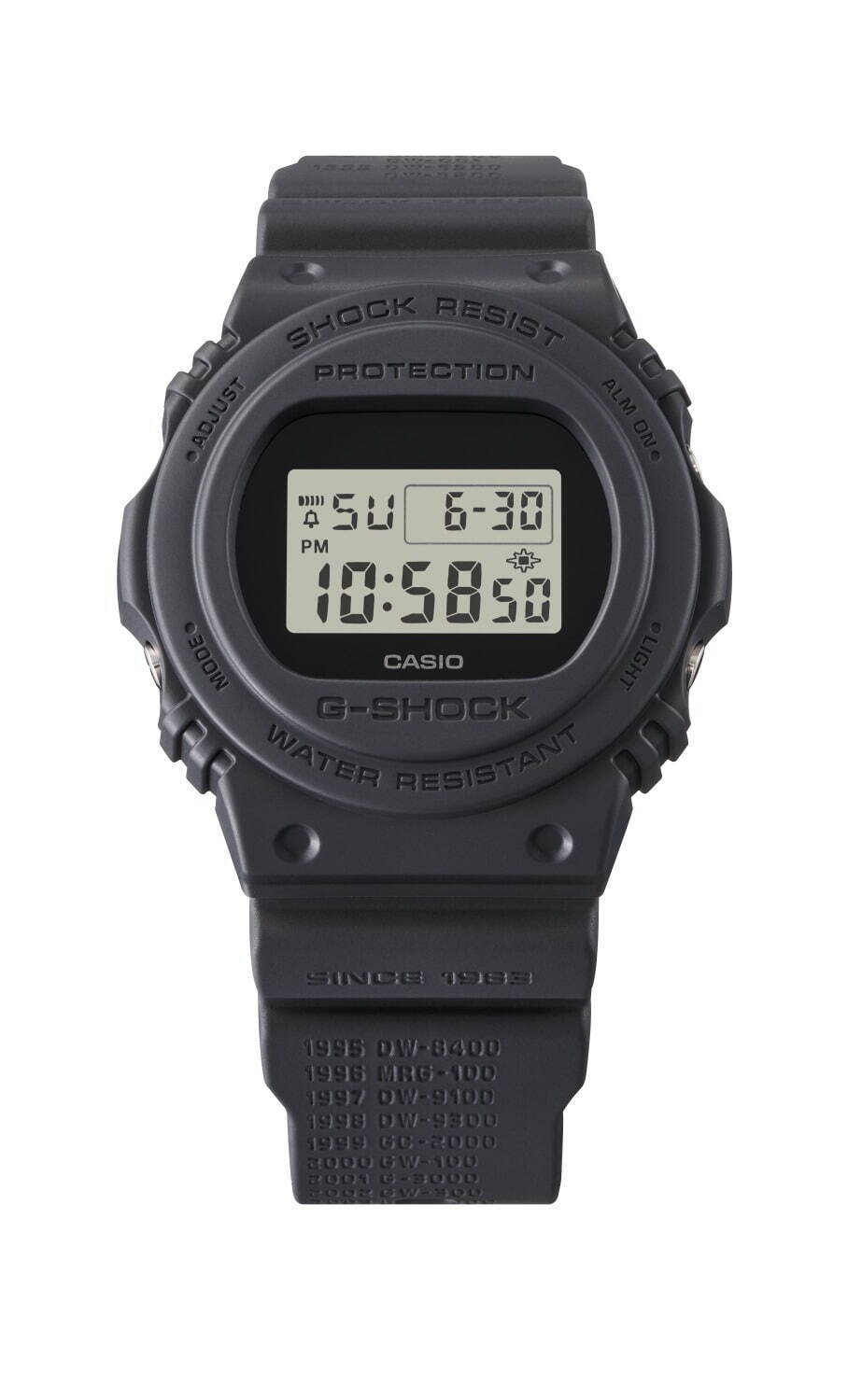 G-SHOCK40周年記念“オールブラック”腕時計、歴代モデル名をバンドに 