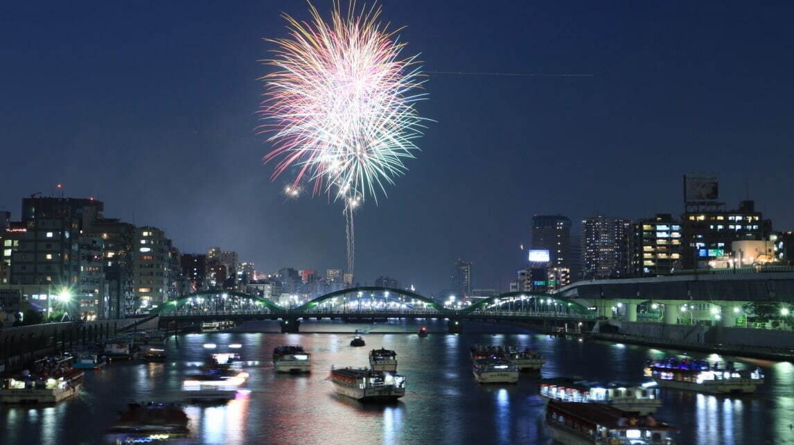 全国の花火大会＜2023年夏＞日時・チケット・打ち上げ場所など開催情報を一挙紹介｜写真1