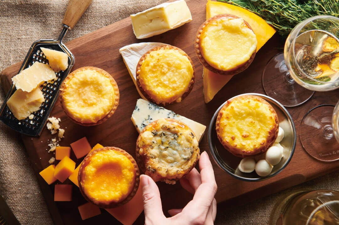 ベイク チーズタルト(BAKE CHEESE TART) 大人の焼きたてチーズタルト レッドチェダー｜写真2