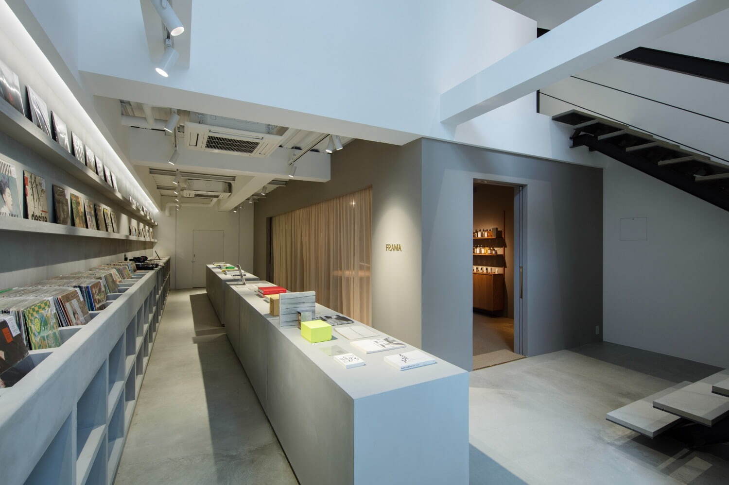 グラフペーパーの新店が名古屋にオープン、デザインスタジオ「フラマ