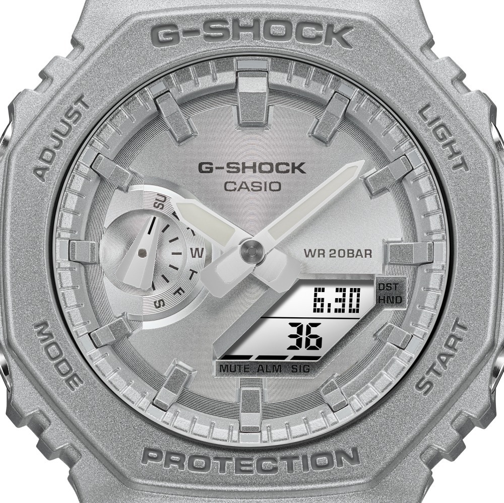 G-SHOCKからメタリックシルバーの新作腕時計、無機質で近未来的な輝き｜写真11