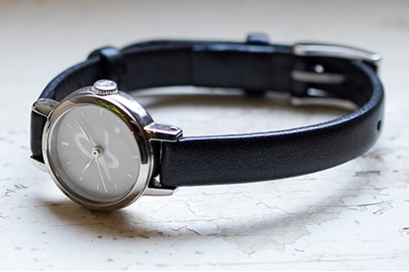 アニエスベーウオッチ新作腕時計、“世界地図”ダイヤルの「SAM