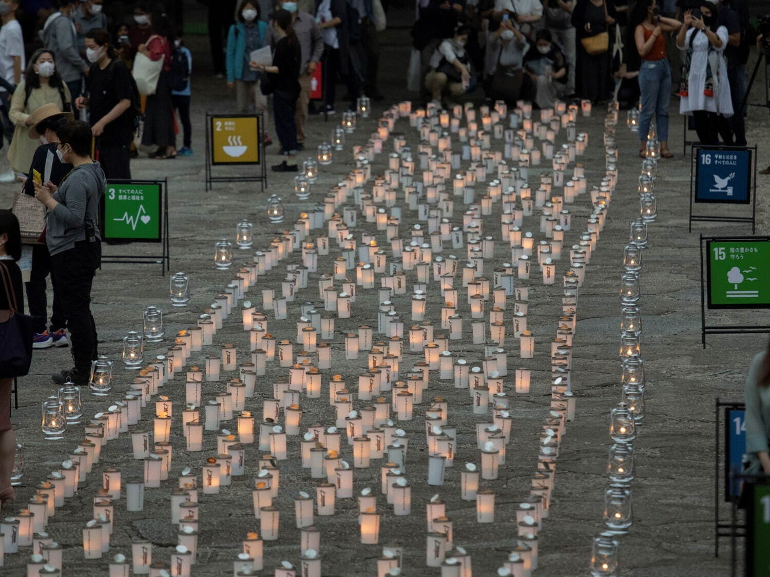 「100万人のキャンドルナイト」増上寺で、煌めく1,690個のキャンドル＆東京タワーが4年ぶりに消灯｜写真3