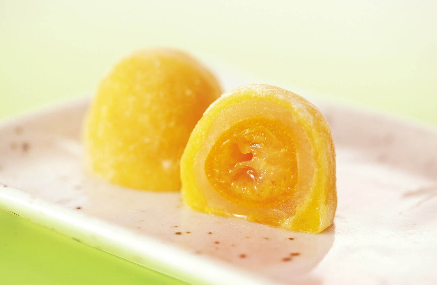 福岡の老舗和菓子「如水庵」夏の新作、“もちもち”食感のういろうに自家製つぶあんをたっぷり｜写真3