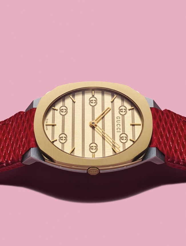グッチの腕時計「グッチ 25H」新作“現代建築”着想、スリムなケース