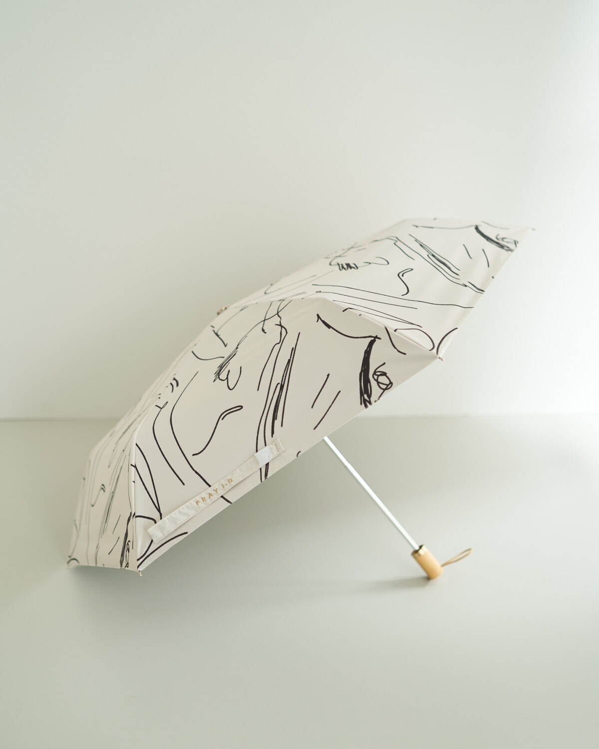 スナイデルやジェラート ピケの折り畳み傘、水彩小花柄やストロベリー