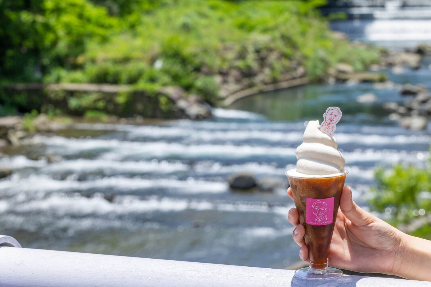 ティラミス専門店「箱根てゑらみす」初の“コーヒーフロート”、ほんのりマスカルポーネチーズの香り｜写真6