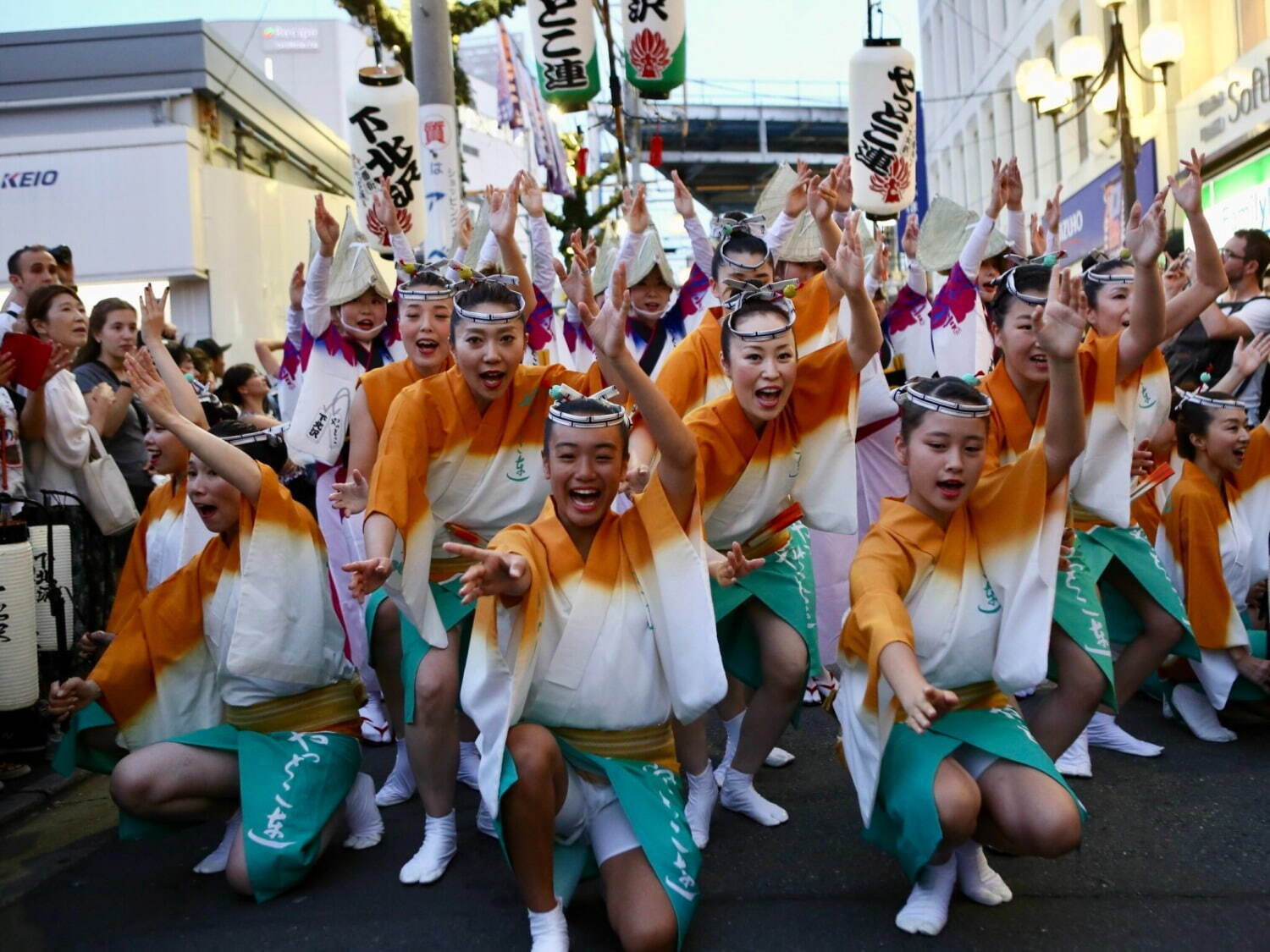 「第55回 下北沢阿波おどり」下北沢一番街商店街で4年ぶり開催、全21の団体が阿波おどりを披露｜写真8