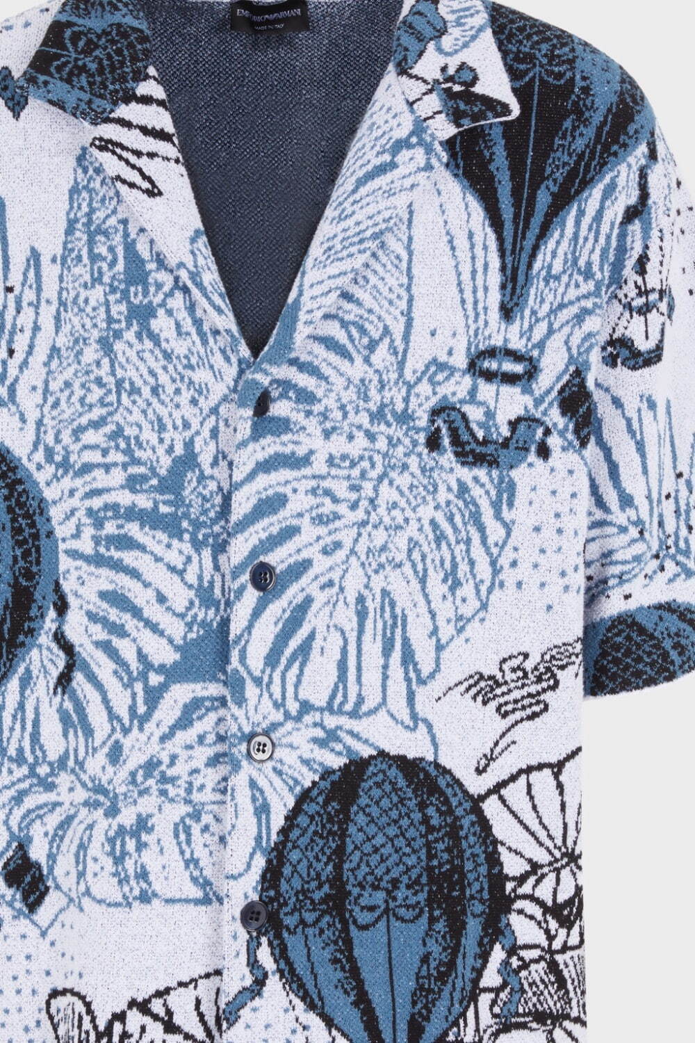 エンポリオ アルマーニ、“トロピカルな植物や気球”総柄の半袖シャツ