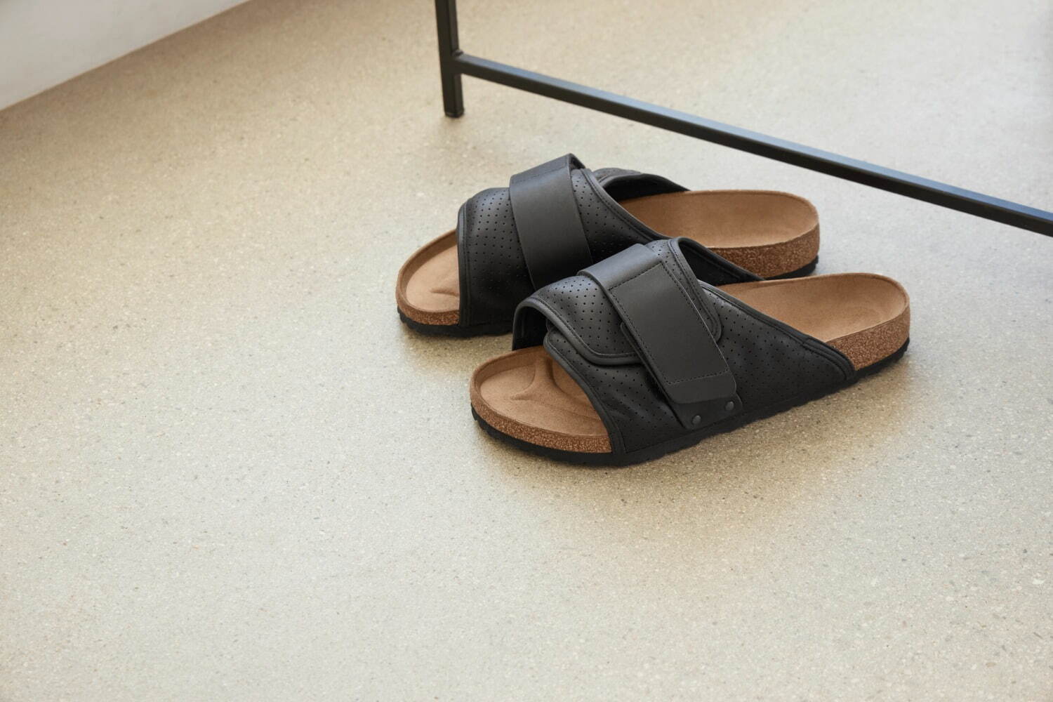 ビルケンシュトック(BIRKENSTOCK) キョウト パデッド｜写真1