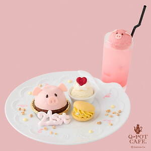 Q-pot CAFE.「ピンクの子ブタ」スイーツプレート、イチゴミルクムース