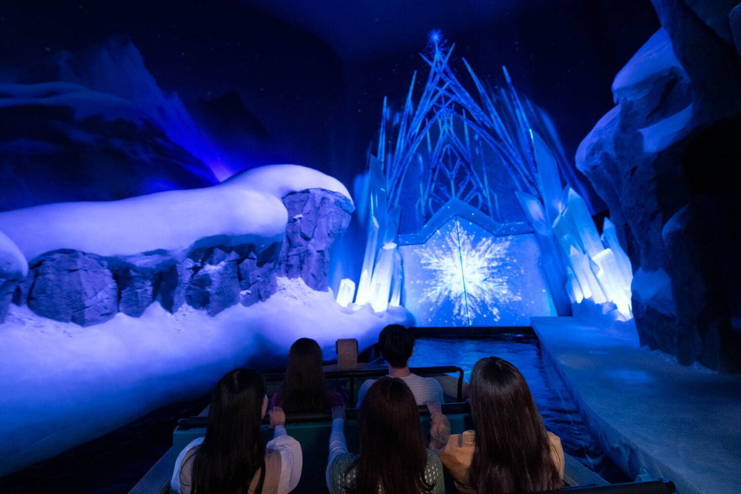 東京ディズニーシー『アナと雪の女王』の新エリア「フローズンキングダム」アトラクション＆レストラン解説｜写真76