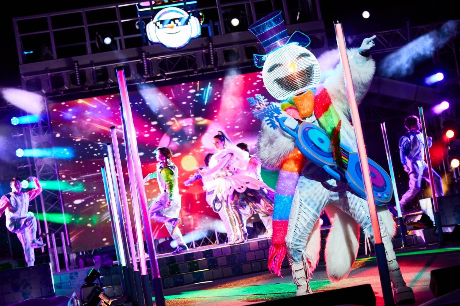 USJ「NO LIMIT！クリスマス 2023」“ド派手DJ”によるナイトショー＆30m越えのツリー｜写真10