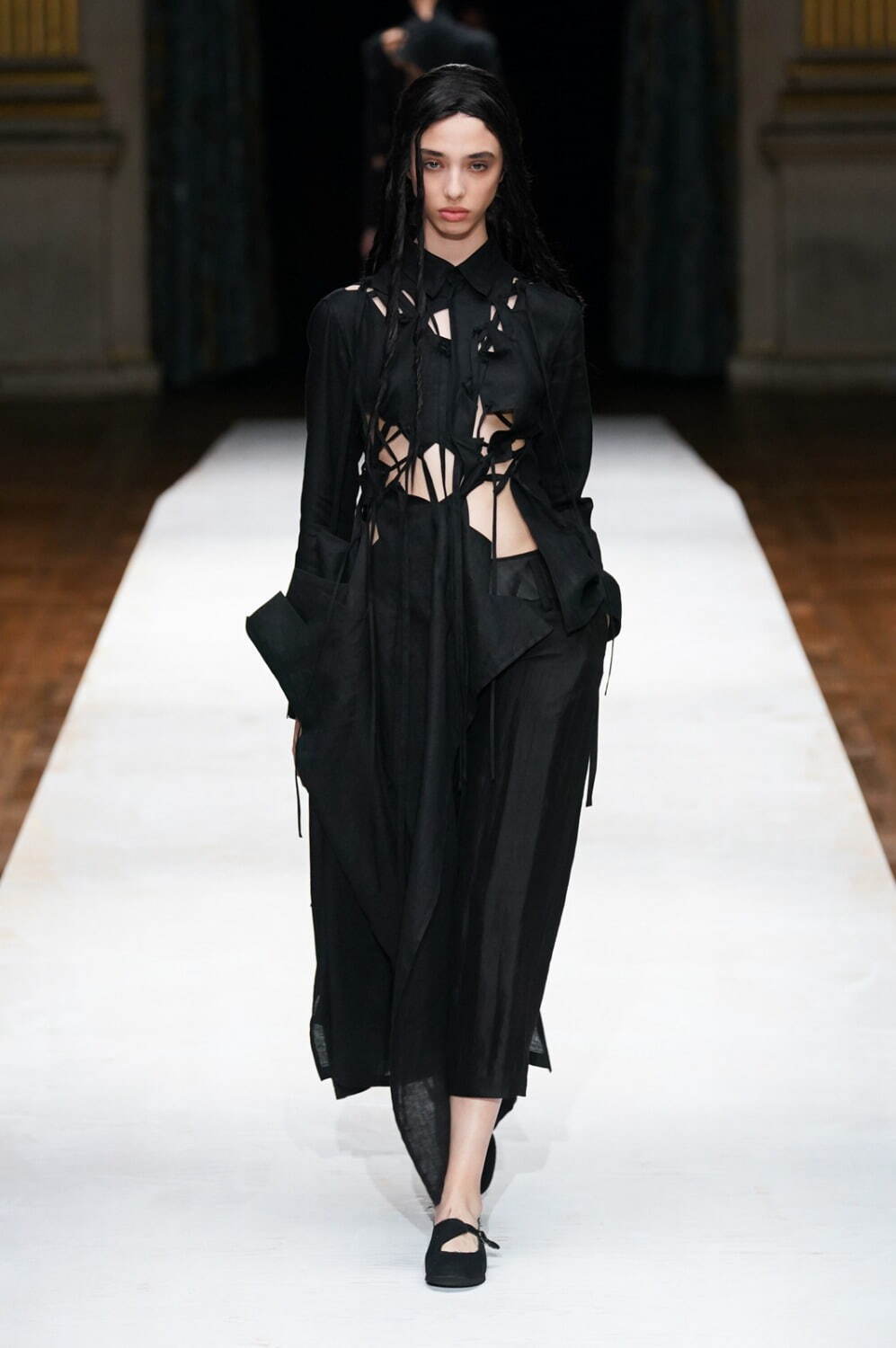 ヨウジヤマモト(Yohji Yamamoto) 2024年春夏ウィメンズコレクション  - 写真72