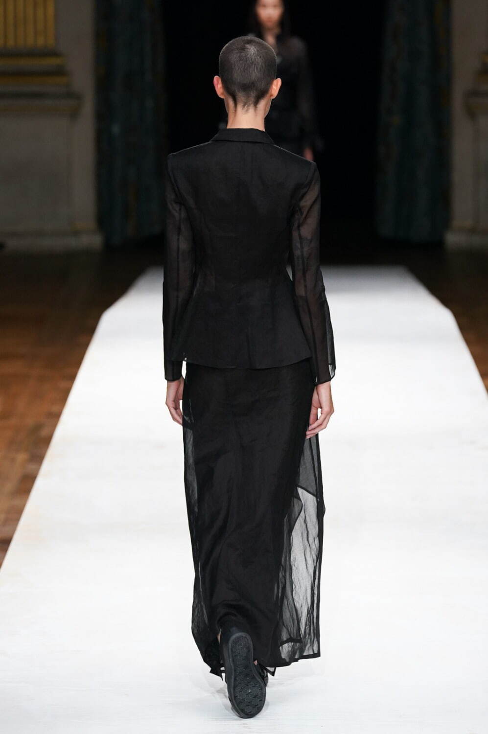 ヨウジヤマモト(Yohji Yamamoto) 2024年春夏ウィメンズコレクション  - 写真111