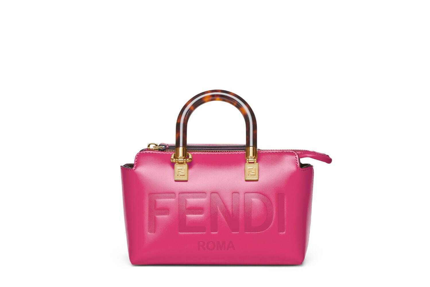 フェンディの人気バッグ「バイ ザ ウェイ」ミニサイズ新作、ピンク