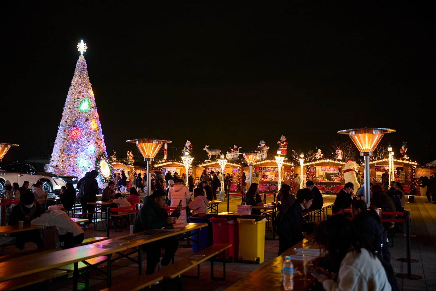 東京スカイツリータウンでクリスマスマーケット＆イルミネーション開催、雪化粧した8mのツリーも｜写真2