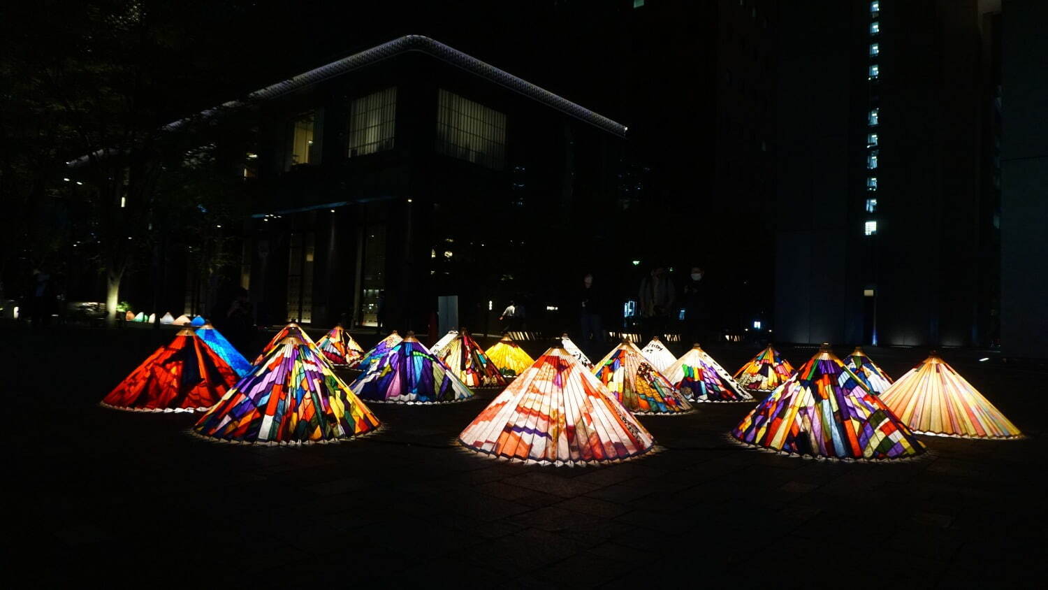 東京・大手町の"和傘”イルミネーションイベント「和ルミネーション」製作実演やスタンプラリーも｜写真4