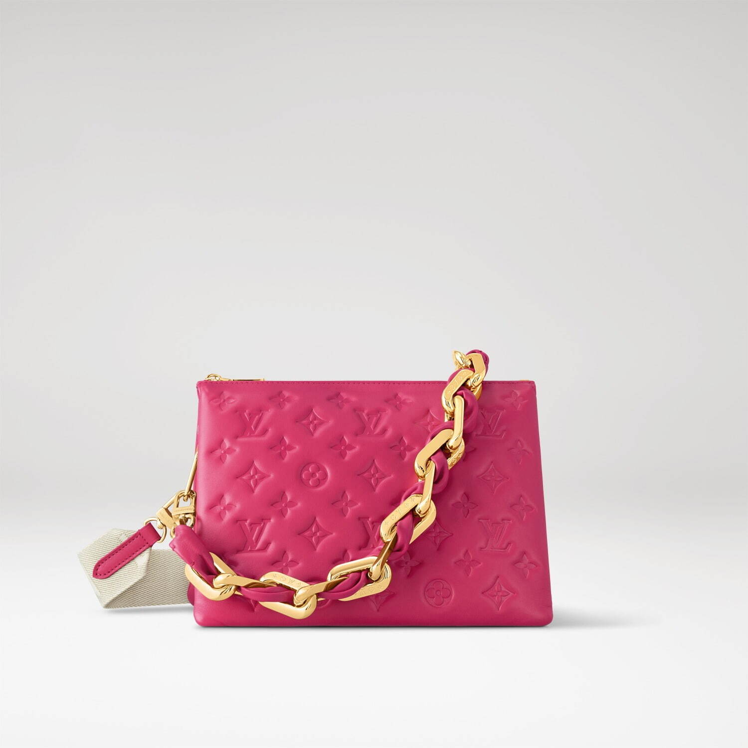 ルイ・ヴィトン“クッション着想”バッグ「クッサン」新色、鮮やかピンク